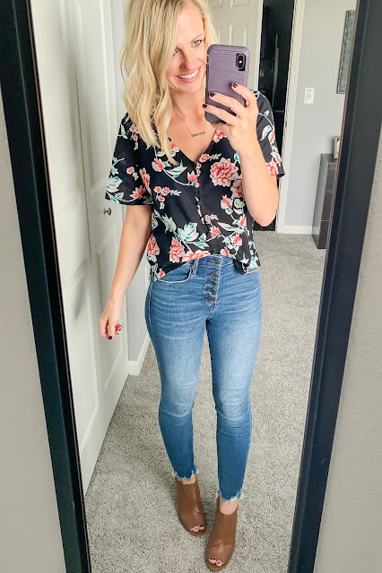 How to Style a Floral Top for Fall || Button fly jeans with peep toe booties