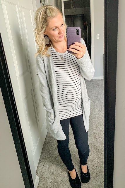 Cozy outfit with gray cardigan 