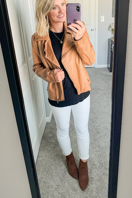 Fall outfit with white jeans #whitejeans #falloufit