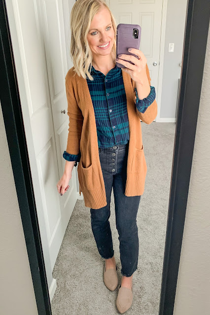 layered flannel shirt with black jeans #flannelshirt