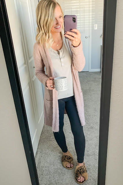 casual mom outfit