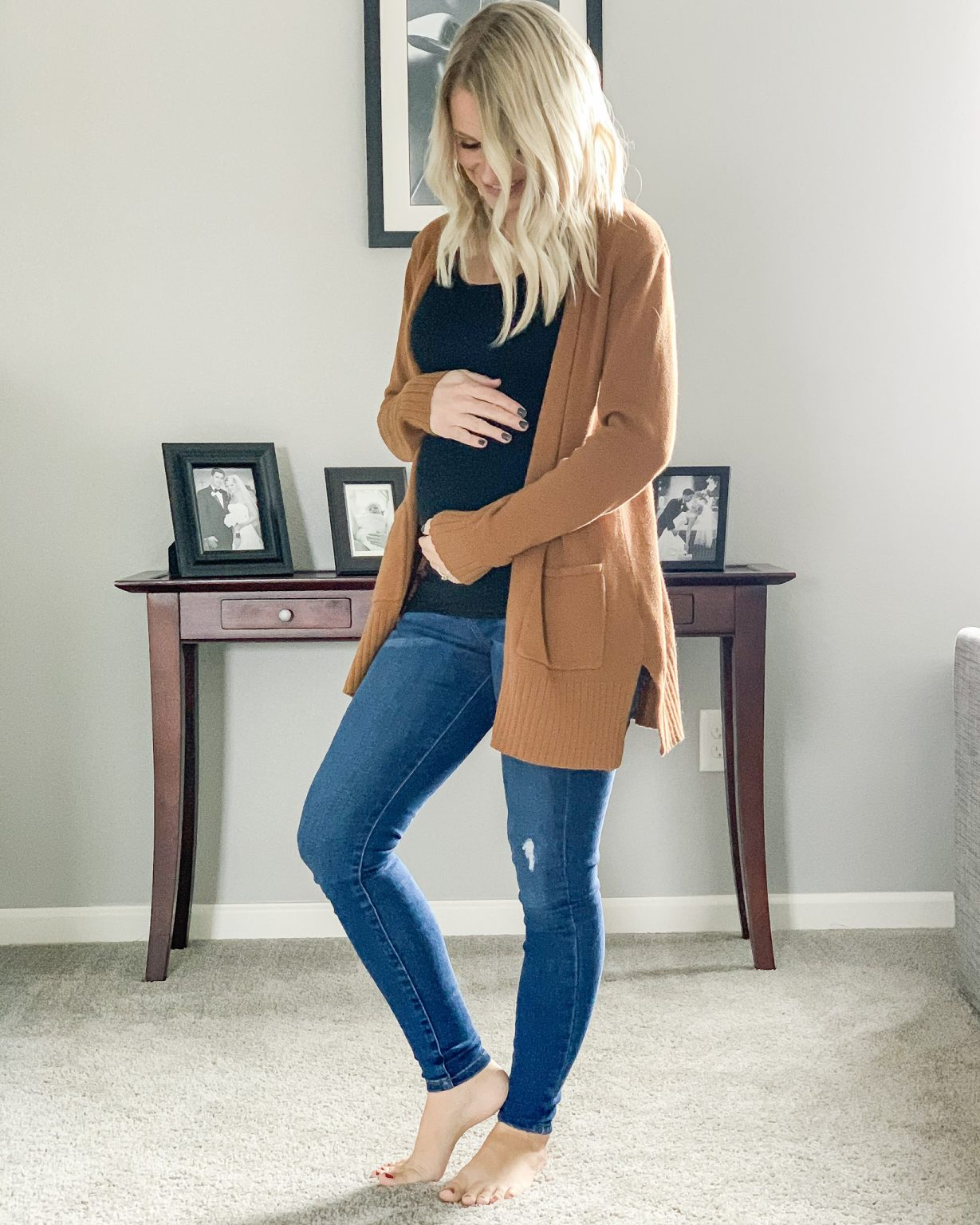 Essential Maternity Clothes: What to Buy And Avoid Buying While Pregnant