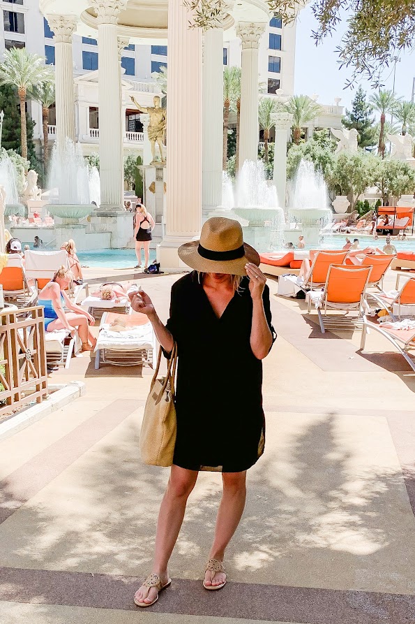 What I Wore in Las Vegas Las Vegas pool day outfit