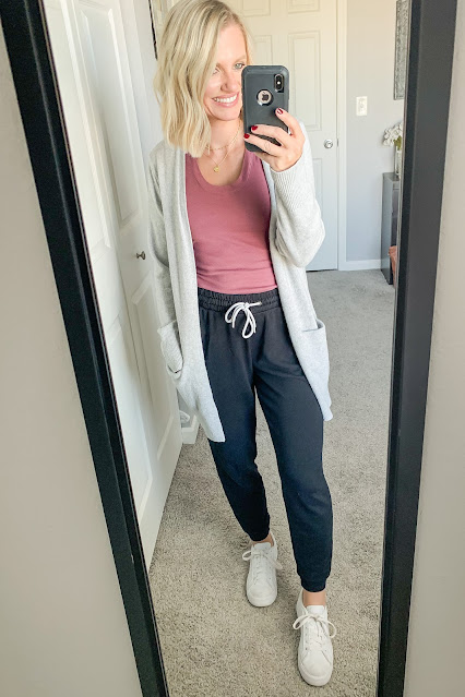 Real-Life Mom Outfit of the day round up for September