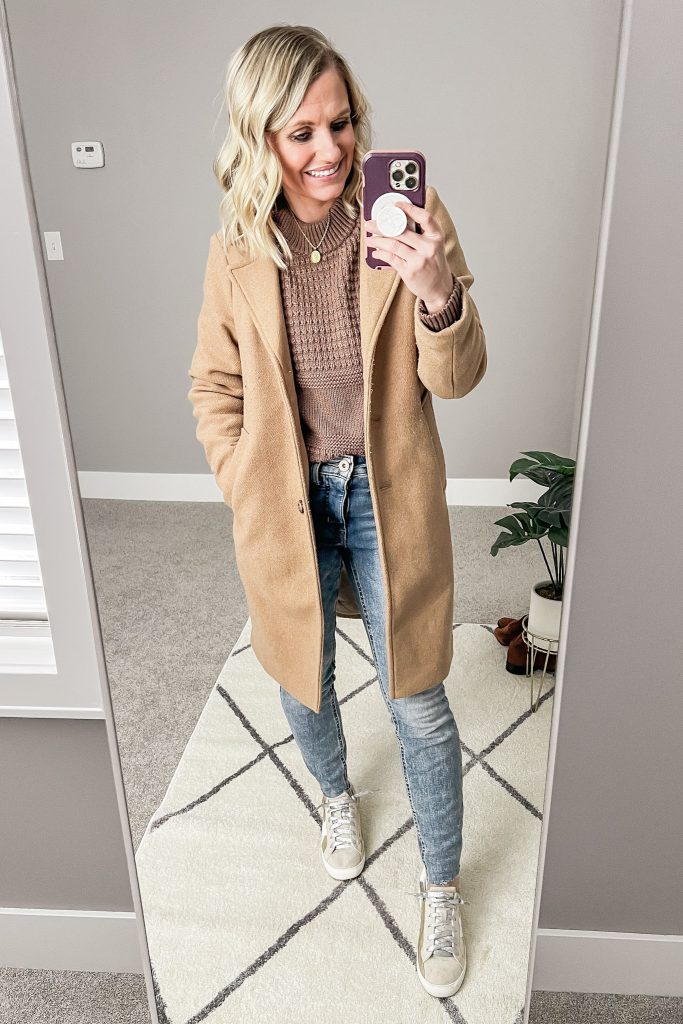 Cute mom outfit idea with camel coat with sweater